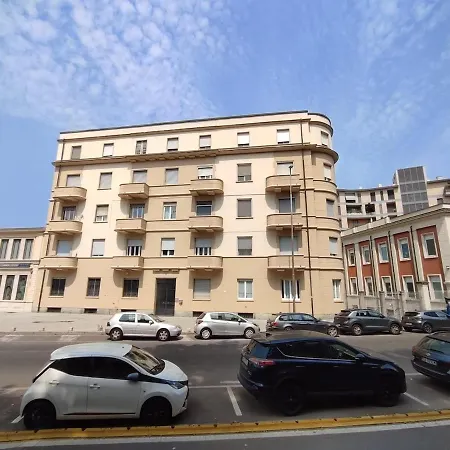 Casa Dante 3 *